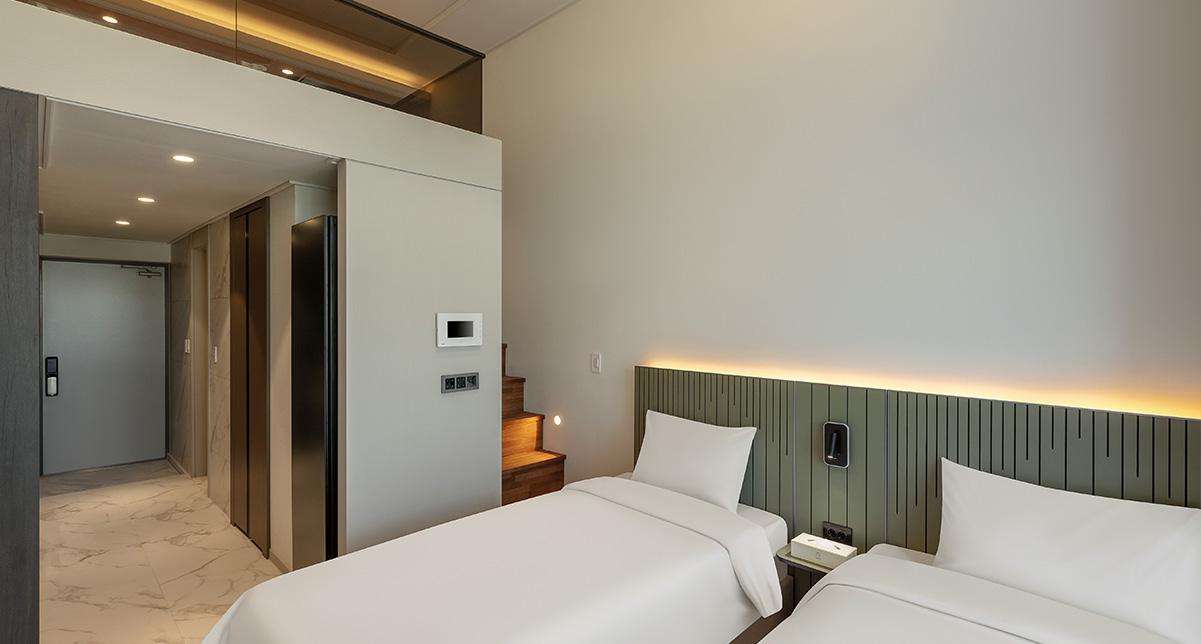 Terrace Standard Twin